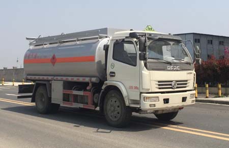 東風(fēng)多利卡8-10噸加油車