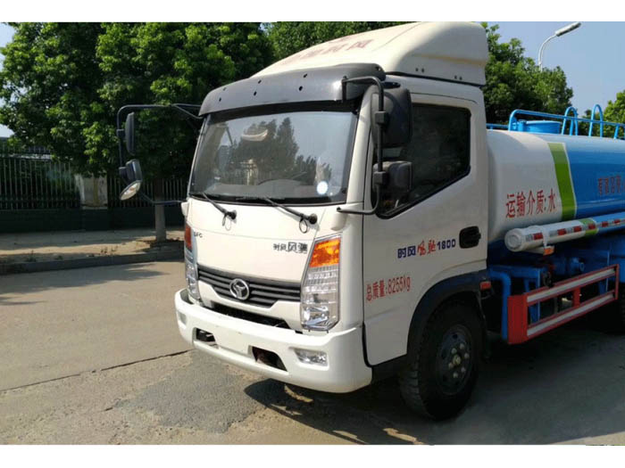 時(shí)風(fēng)5方綠化灑水車