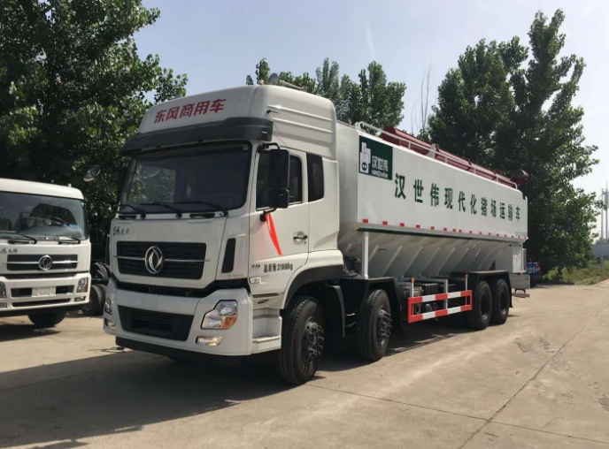 東風(fēng)天龍前四后八散裝飼料運(yùn)輸車40方